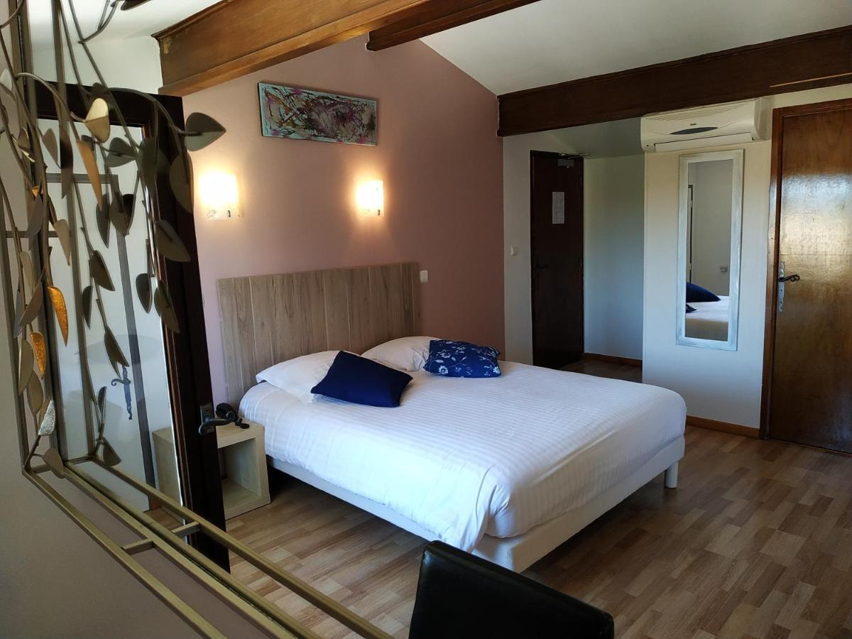 Hotel Le Mas Des Amandiers Graveson Exterior photo